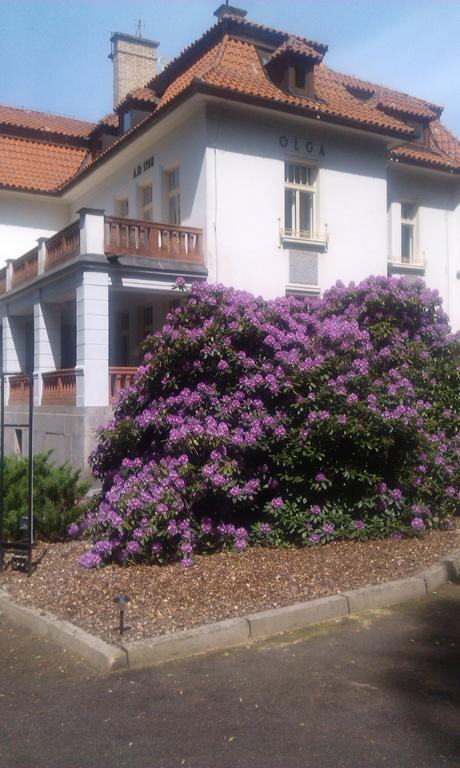 Vila Olga Jevany Luaran gambar