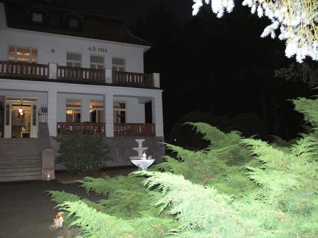 Vila Olga Jevany Luaran gambar